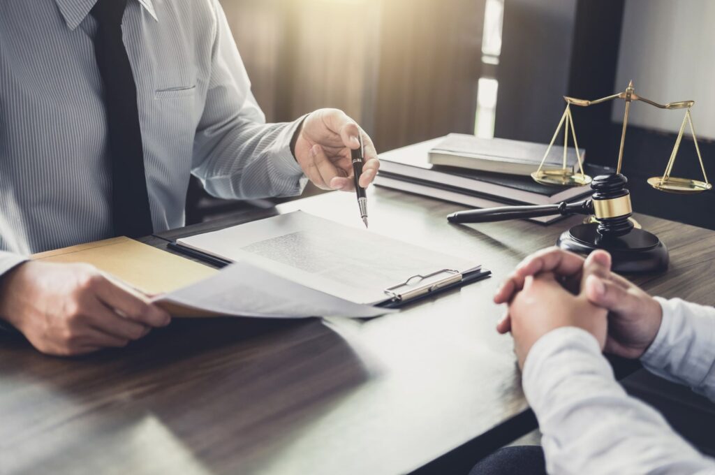 estate planning lawyer